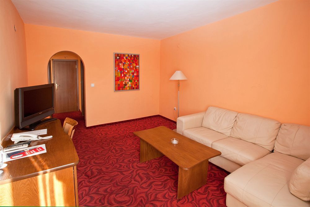 Hotel Blvd 7 Plovdiv Ngoại thất bức ảnh