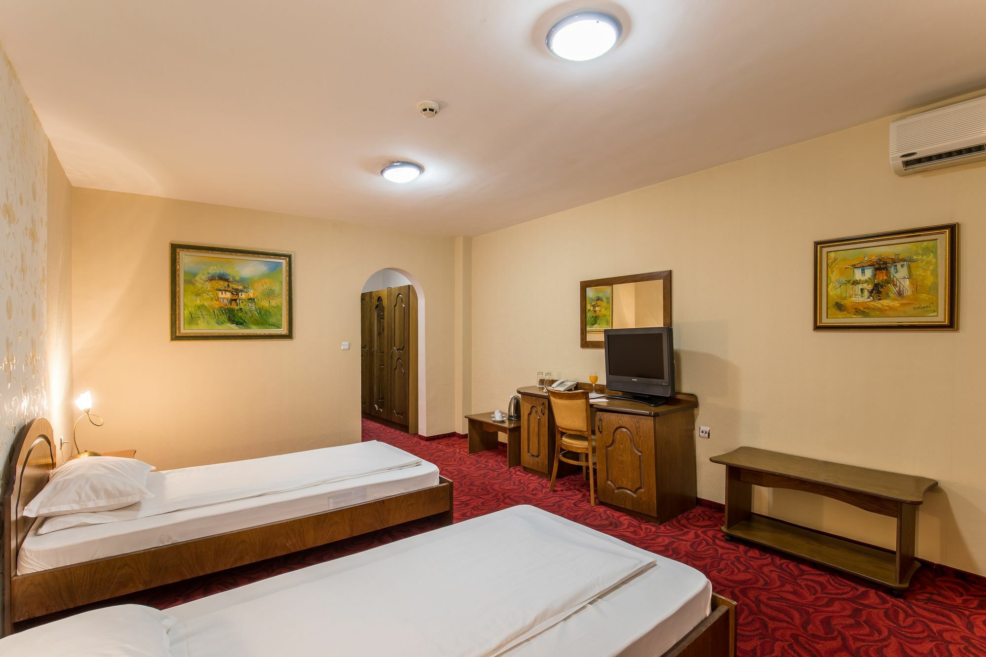 Hotel Blvd 7 Plovdiv Ngoại thất bức ảnh
